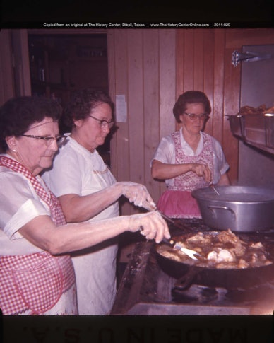 013_Diboll_Cafeteria_Workers