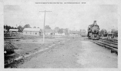 012 Rockland Rail Yard Locomotive Facing Beaumont